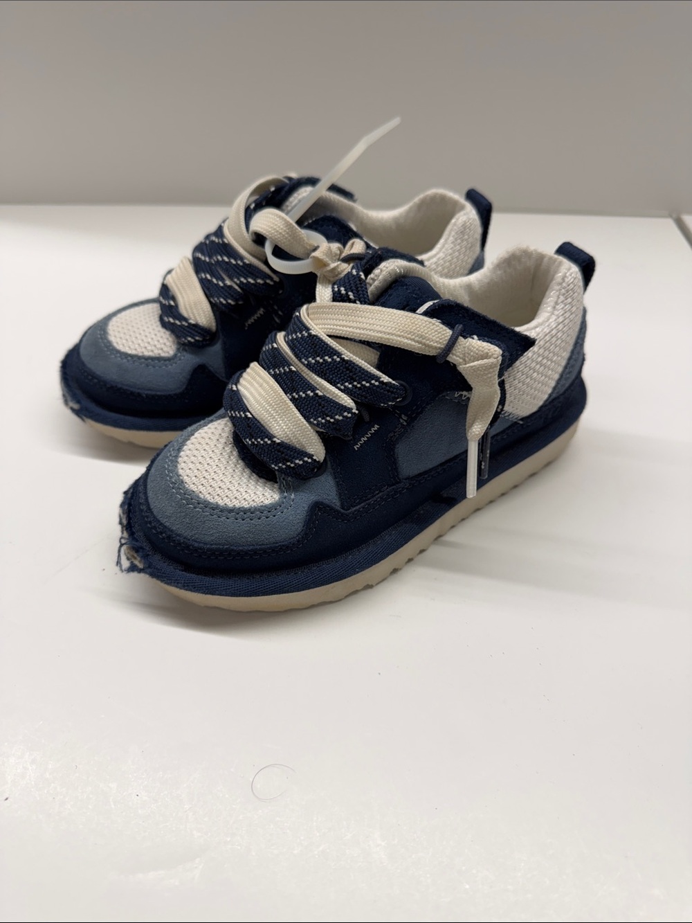Used UGGS Kids Sneakers Size 11